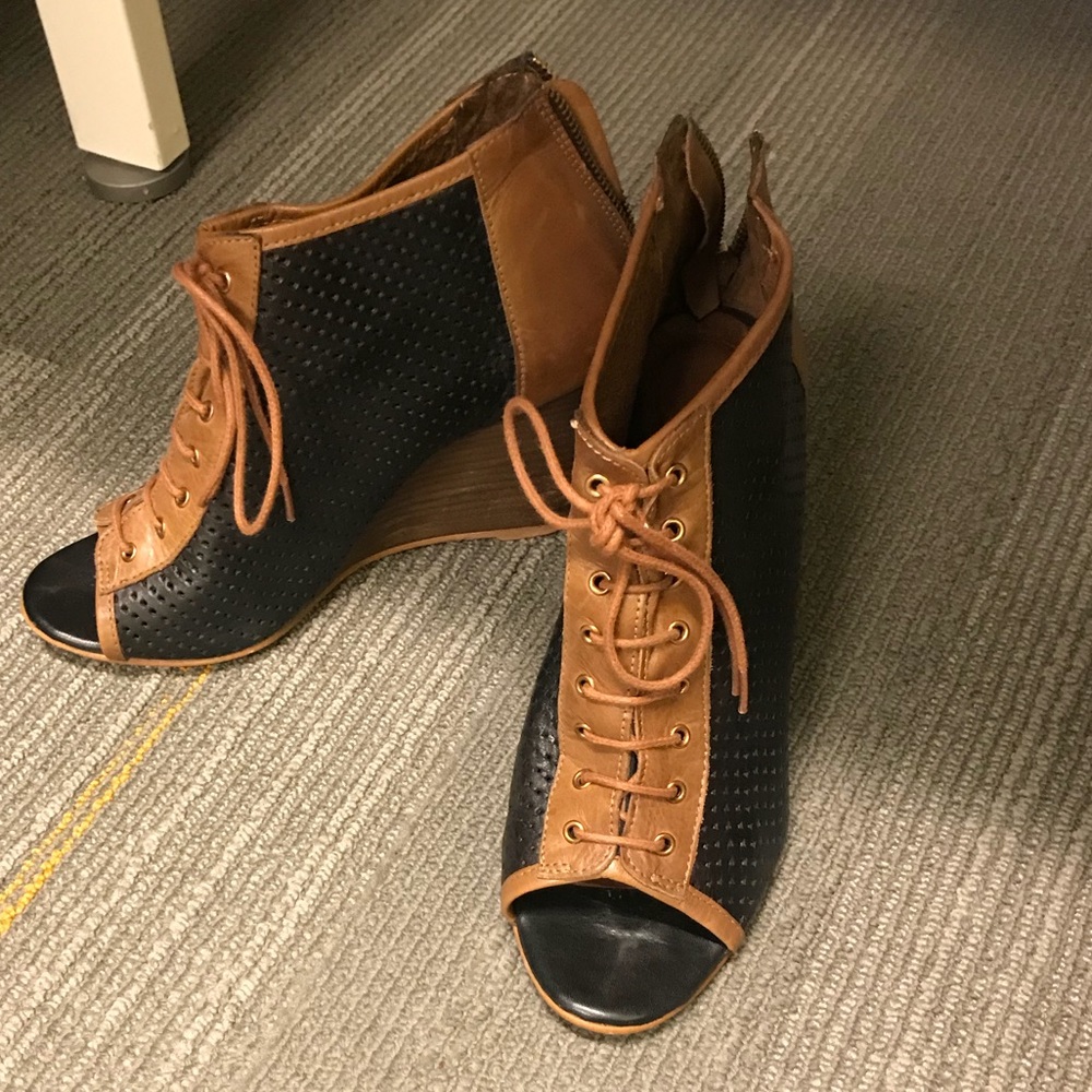 Wedge sandals bought from Anthropologie size 39